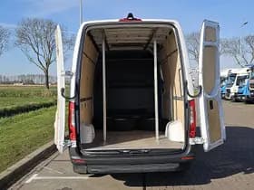 Mercedes-Benz Sprinter thumbnail 13