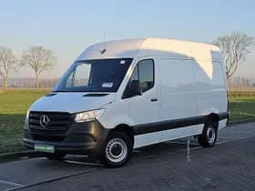 Mercedes-Benz Sprinter thumbnail 2