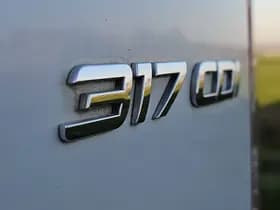 Mercedes-Benz Sprinter thumbnail 16