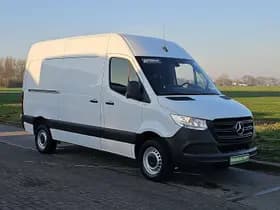 Mercedes-Benz Sprinter thumbnail 4
