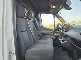 Mercedes-Benz Sprinter thumbnail 6