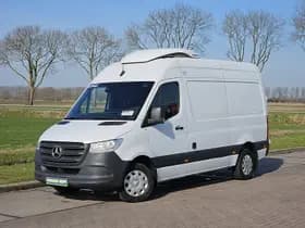 Mercedes-Benz Sprinter thumbnail 2