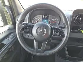 Mercedes-Benz Sprinter thumbnail 11