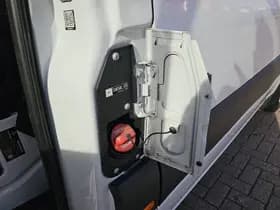 Mercedes-Benz Sprinter thumbnail 22