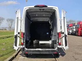 Ford Transit thumbnail 12