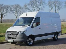 Mercedes-Benz Sprinter thumbnail 2