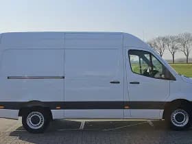 Mercedes-Benz Sprinter thumbnail 14