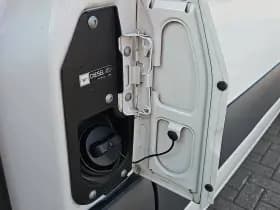 Mercedes-Benz Sprinter thumbnail 18