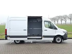 Mercedes-Benz Sprinter thumbnail 14