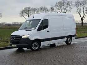 Mercedes-Benz Sprinter thumbnail 2