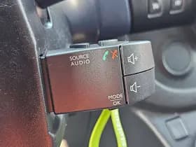 Opel Vivaro thumbnail 11