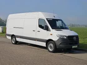 Mercedes-Benz Sprinter thumbnail 4