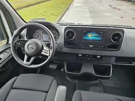 Mercedes-Benz Sprinter thumbnail 7