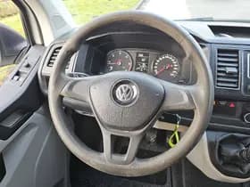 Volkswagen Transporter thumbnail 10