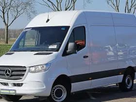 Mercedes-Benz Sprinter thumbnail 2