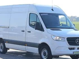 Mercedes-Benz Sprinter thumbnail 4