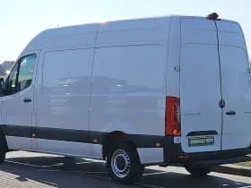 Mercedes-Benz Sprinter thumbnail 5