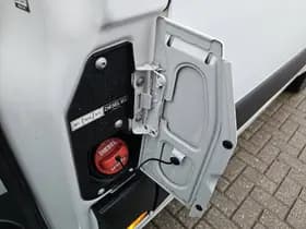 Mercedes-Benz Sprinter thumbnail 16