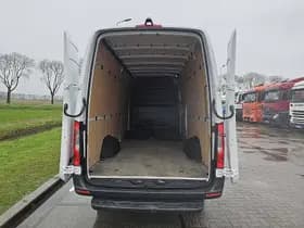 Mercedes-Benz Sprinter thumbnail 12