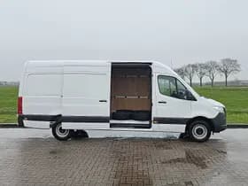 Mercedes-Benz Sprinter thumbnail 13