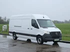 Mercedes-Benz Sprinter thumbnail 4