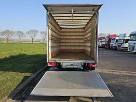 Mercedes-Benz Sprinter thumbnail 12