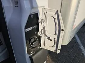 Mercedes-Benz Sprinter thumbnail 14