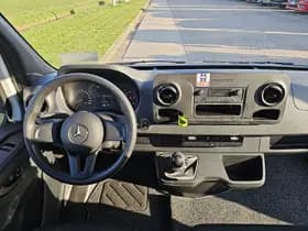 Mercedes-Benz Sprinter thumbnail 7