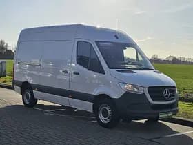 Mercedes-Benz Sprinter thumbnail 4
