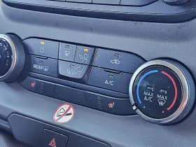 Ford Transit thumbnail 9