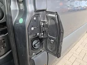 Mercedes-Benz Sprinter thumbnail 21