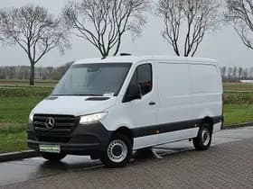 Mercedes-Benz Sprinter thumbnail 2