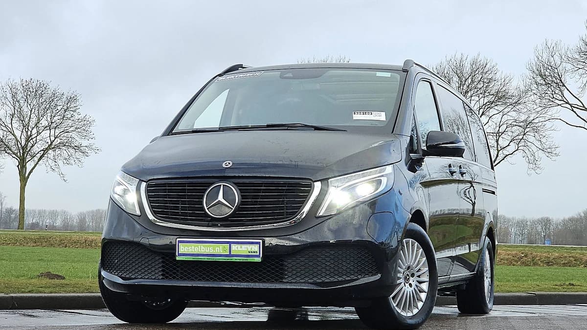 Mercedes-Benz Eqv — foto 1