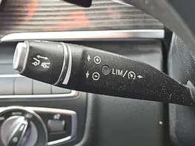 Mercedes-Benz Eqv thumbnail 11