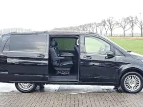 Mercedes-Benz Eqv thumbnail 16