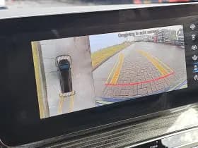 Mercedes-Benz Eqv thumbnail 25