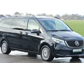 Mercedes-Benz Eqv thumbnail 4