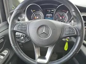 Mercedes-Benz Eqv thumbnail 9