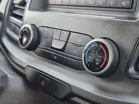 Ford Transit thumbnail 9