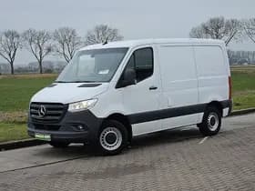 Mercedes-Benz Sprinter thumbnail 2