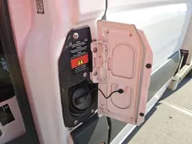 Mercedes-Benz Sprinter thumbnail 18