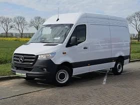 Mercedes-Benz Sprinter thumbnail 2
