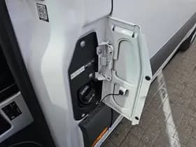 Mercedes-Benz Sprinter thumbnail 17