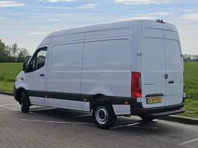 Mercedes-Benz Sprinter thumbnail 5