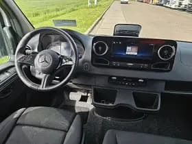 Mercedes-Benz Sprinter thumbnail 7