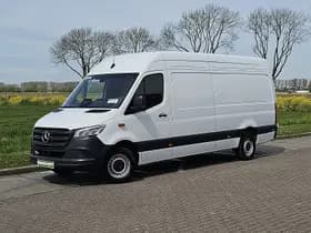 Mercedes-Benz Sprinter thumbnail 2