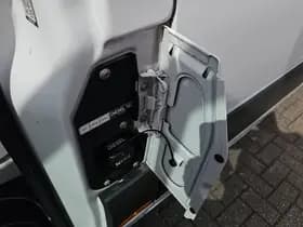 Mercedes-Benz Sprinter thumbnail 16