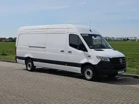 Mercedes-Benz Sprinter thumbnail 4