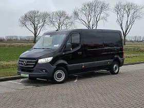 Mercedes-Benz Sprinter thumbnail 2