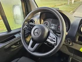 Mercedes-Benz Sprinter thumbnail 11
